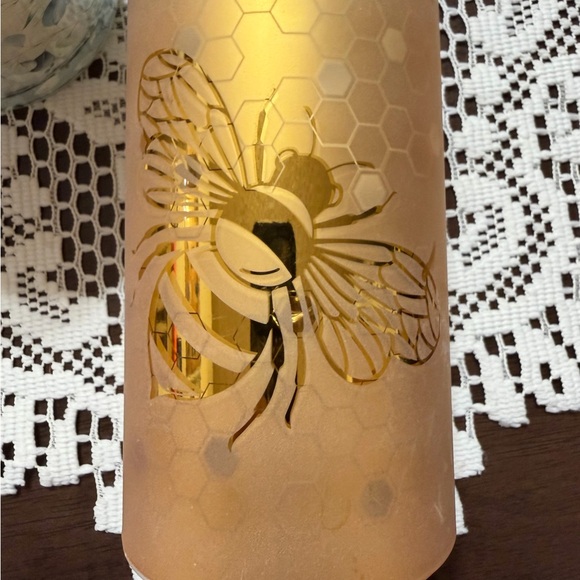 Overjoyed Boutique Day at the Spa Candle and Gold Bee Lantern - Picture 5 of 10